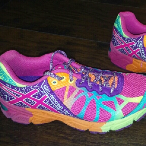 Asics youth size 4 adult size 6