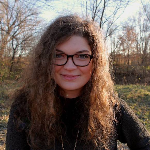 Meet your Posher, Elaine