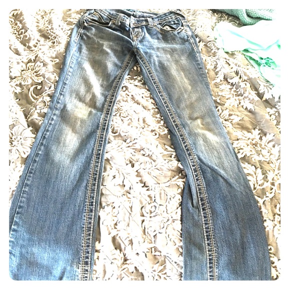 Ariya Dean Blue Jeans