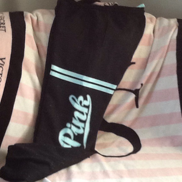 PINK Victoria's Secret Pants - BNWOT VS PINK CAMPUS PANTS