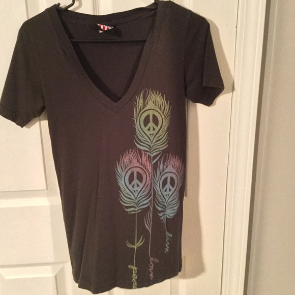 Black tee