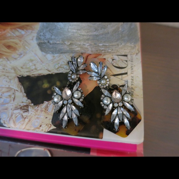 Bauble Bar Drop Earrings - Picture 1 of 2