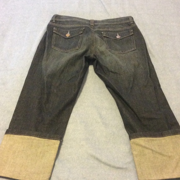 Capris - Picture 3 of 3