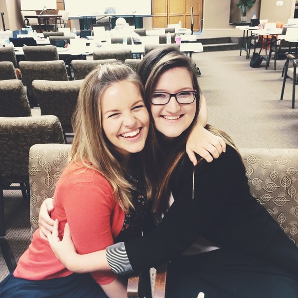 Meet your Posher, Briana - Picture 2 of 3