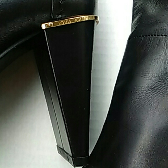 SOLD!  Louis Vuitton Leather Boots, New - Picture 3 of 4