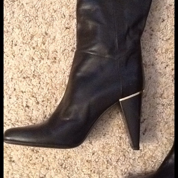 SOLD!  Louis Vuitton Leather Boots, New - Picture 4 of 4
