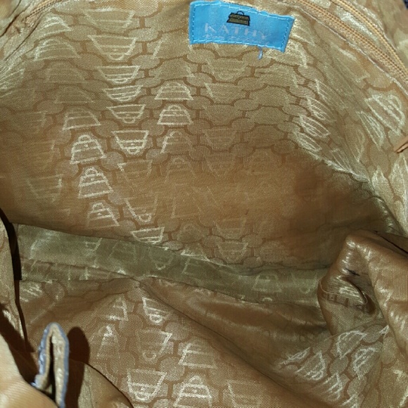 Kathy Van Zeeland purse - Picture 4 of 4