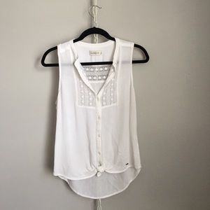 Abercrombie & Fitch Sleeveless Button Down Top