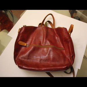 Italian leather mini bagpack!