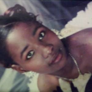 Meet your Posher, Monique marie