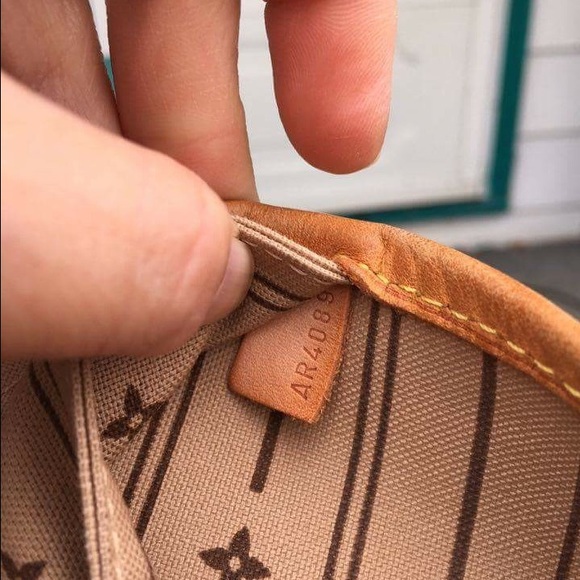 Sold - Picture 2 of 4