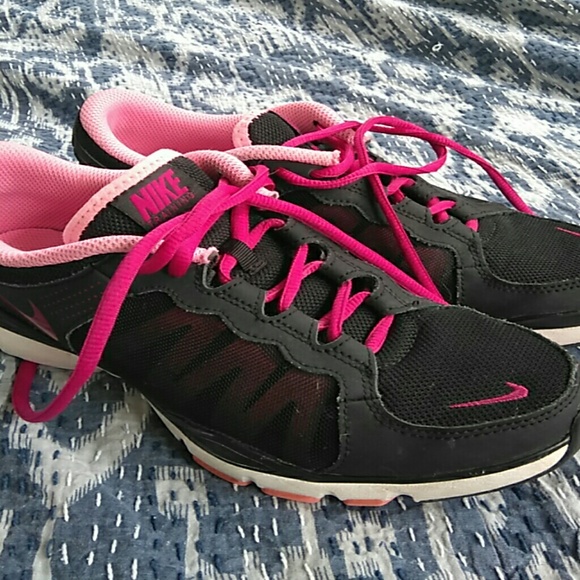 Nike Flex TR2 athletic shoes