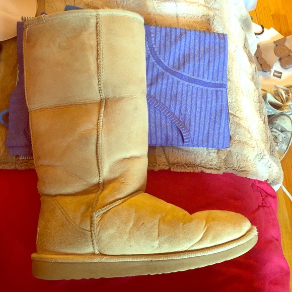 Ugg boots tan