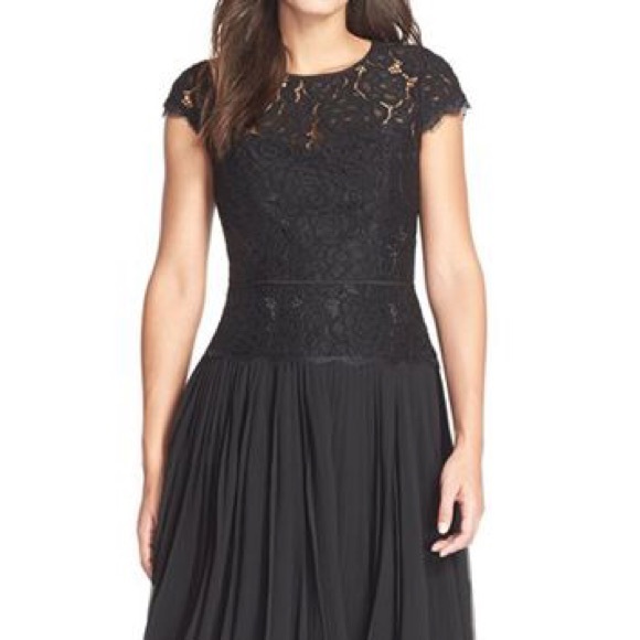 *NEW* Adrianna Papell Drop Waisted Pleated Dress