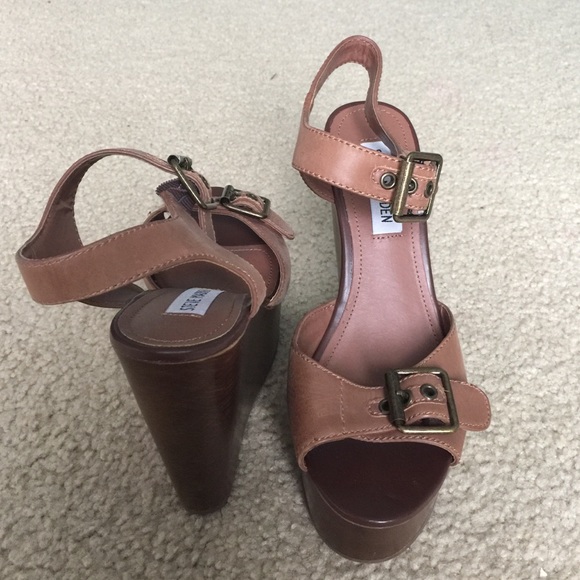 Steve Madden wedges