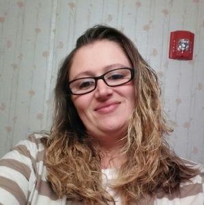 Meet your Posher, Khristine