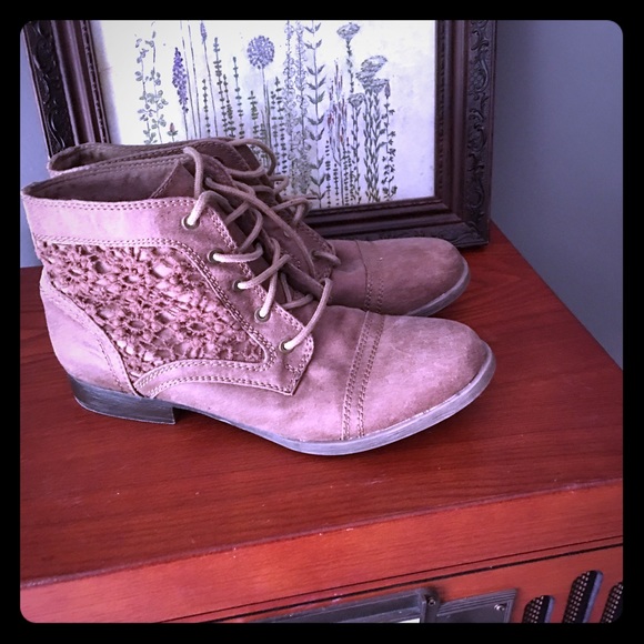 Brown booties (8.5) with lace detailing