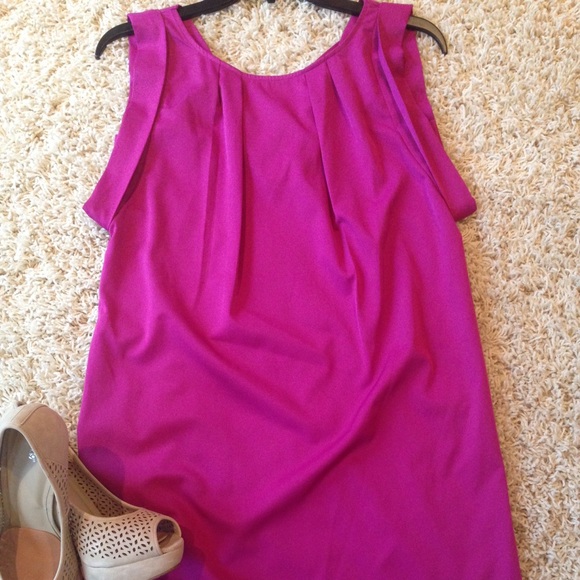 Size XS Vibrant shift dress, New York & Company