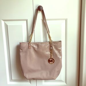 Michal Kors patent leather Large Tote - Lavender