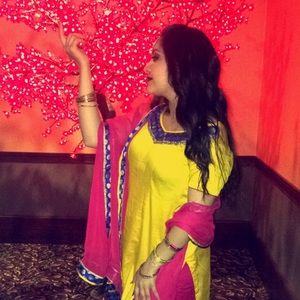 Meet your Posher, Dalia