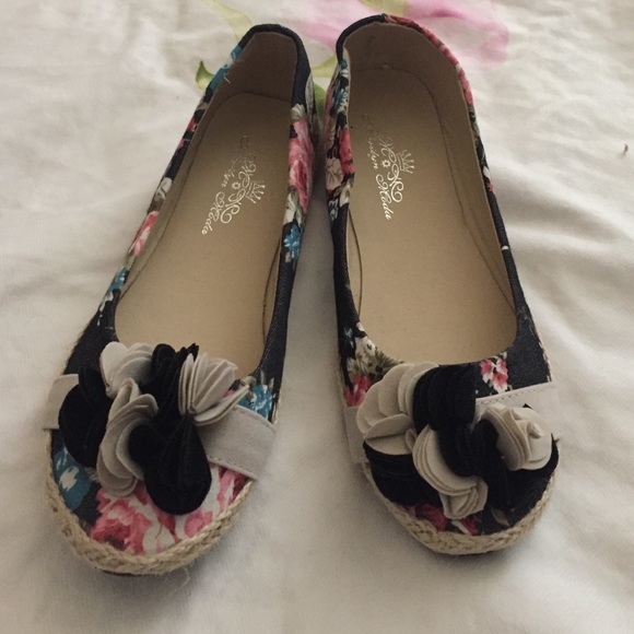 Floral flats
