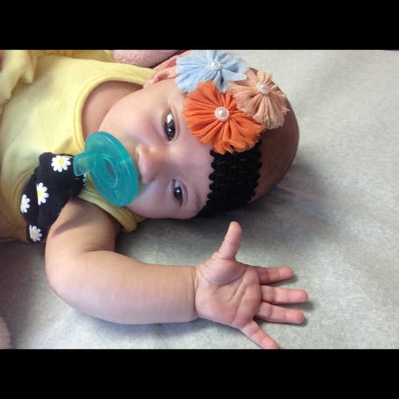 Hi everyone! Welcome to my closet! - Picture 2 of 4