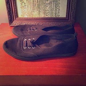 Black H&M sneaker flats (size 40, fit like 9.5)