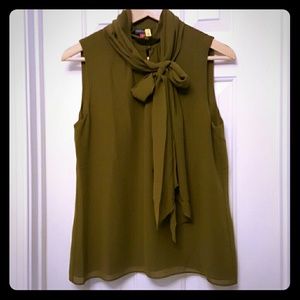 Vince Camuto tie blouse