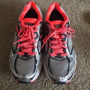 Saucony Guide 7 - Size 9