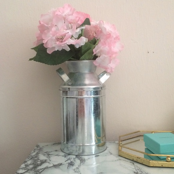 Metal milk jug canister great 4 holding flowers🌸