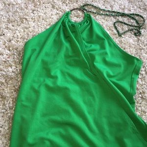 💚Final sᴀʟᴇ Cute Kelly green 🍏halter top