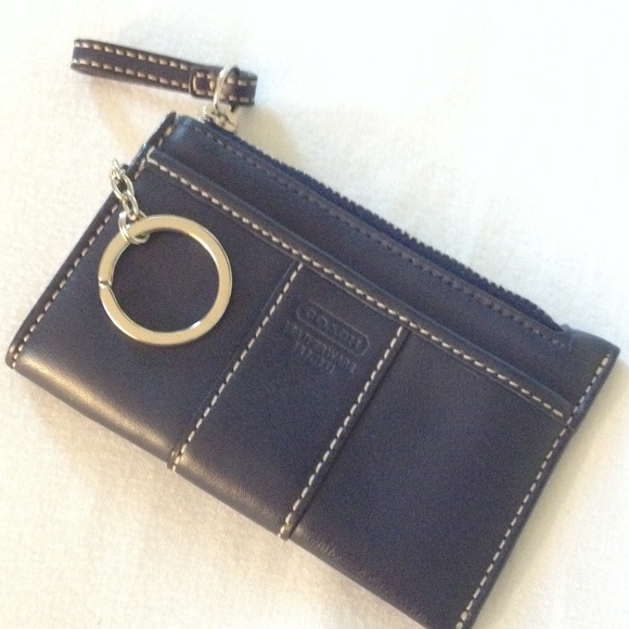 Coach navy leather zipper pouch - Picture 4 of 4