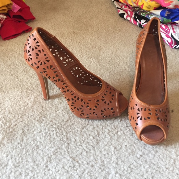 Brown cut out open toe heels shoes - Picture 1 of 4