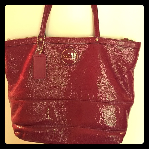 VGUC Coach purse