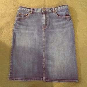 denim skirt
