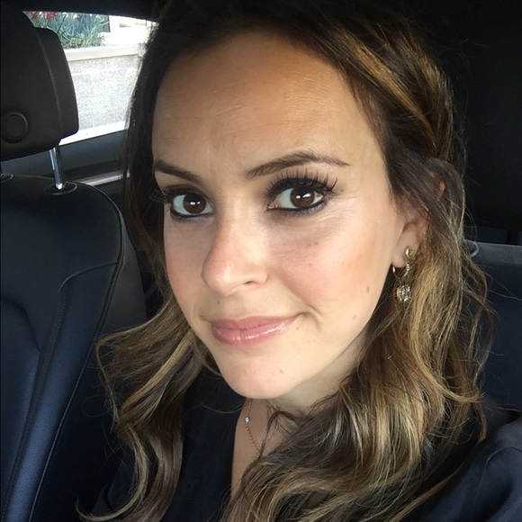 Meet your Posher, Alexis