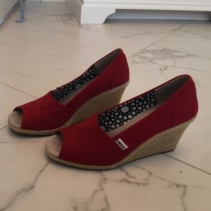 TOMS Espadrilles