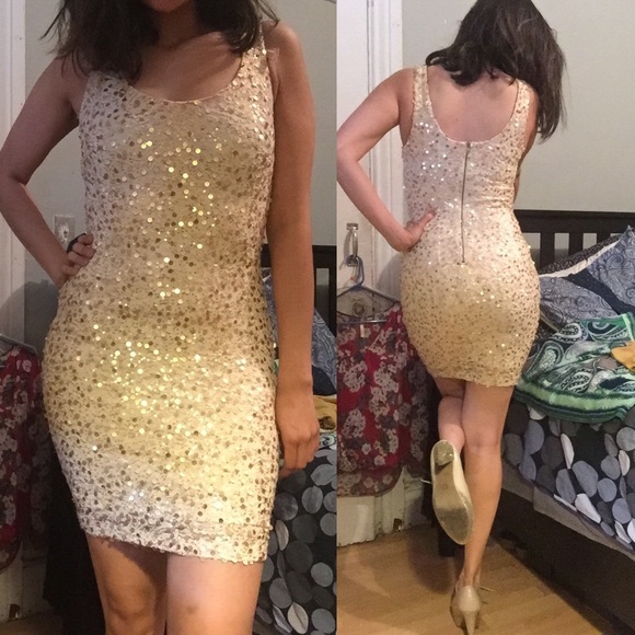 Sold on Ⓜ️✨Forever 21 Gold Sequin Dress✨ - Picture 4 of 4