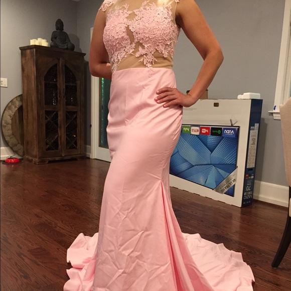 Lace/satin formal or prom dress. - Picture 3 of 4