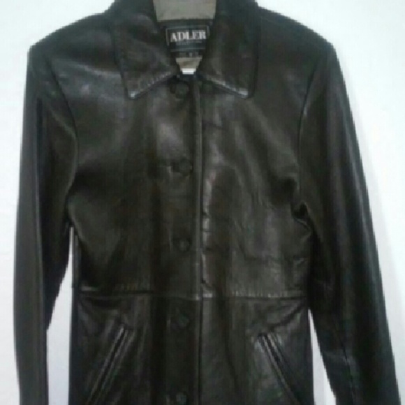 Woman's black 100% genuine leather jacket