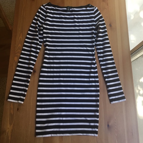 Forever 21 Dresses & Skirts - Forever21 black and white stripe bodycon dress
