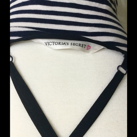 Victoria's Secret cover up - Picture 2 of 4