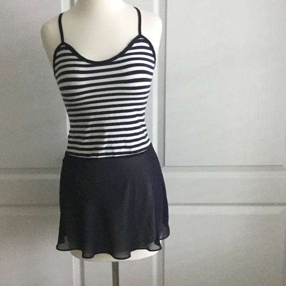 Victoria's Secret cover up - Picture 3 of 4