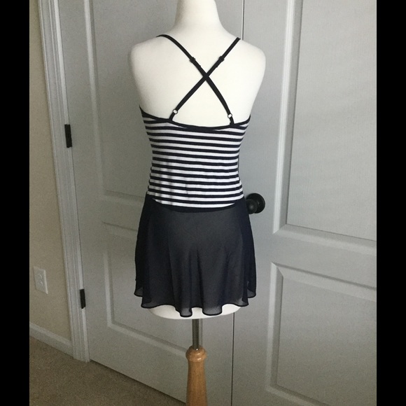 Victoria's Secret cover up - Picture 4 of 4