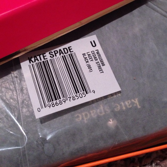 Brand new kate spade wallet - Picture 2 of 3