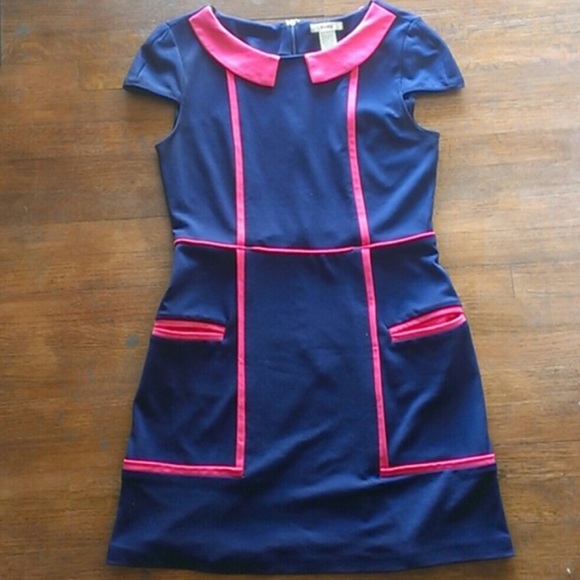 Adorable retro inspired dress!
