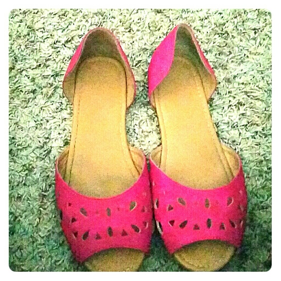 Pink open toed slides