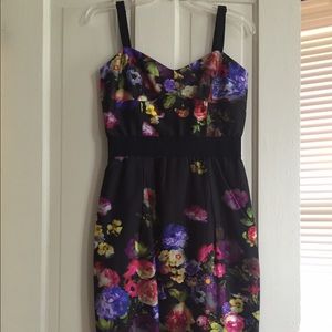 Beautiful saturated color dress!!