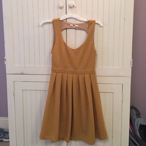 Sweet Gold sundress