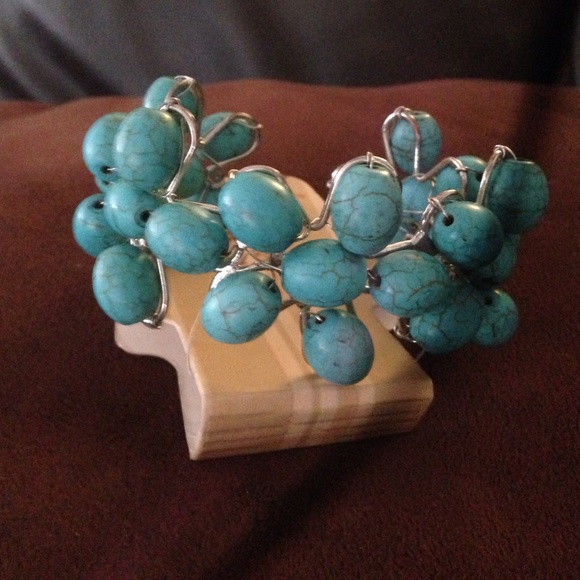 Beaded turquoise bangle